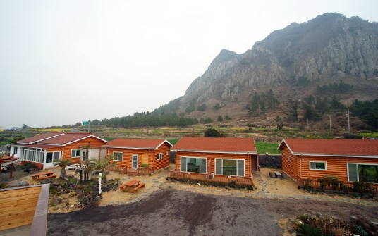 산방산해오름펜션