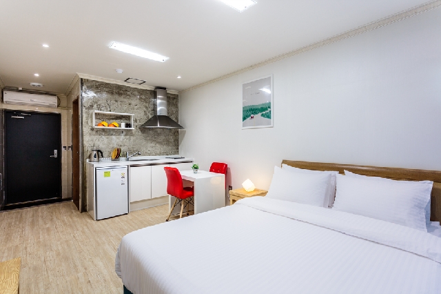 A동 스튜디오 12평 (2층, 3층)