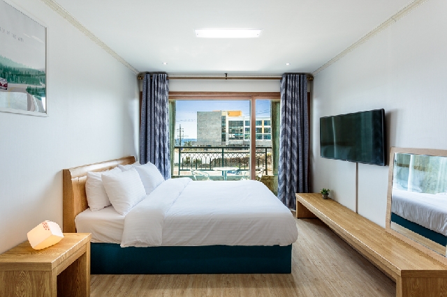 A동 스튜디오 3층 12평