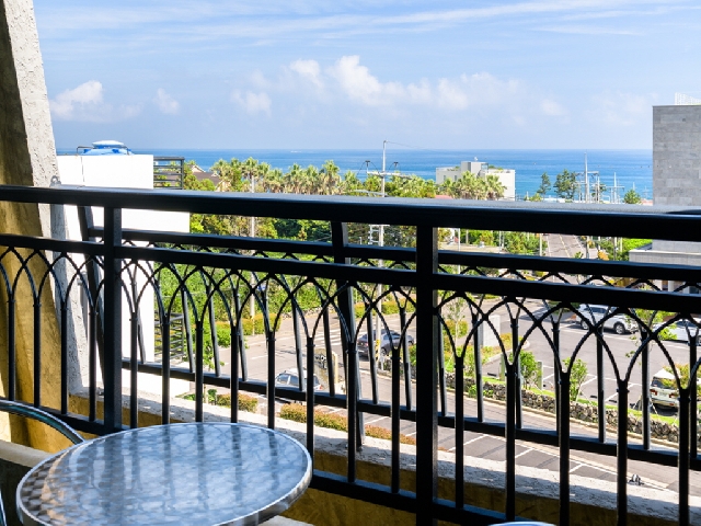 A동 디럭스 4층 12평