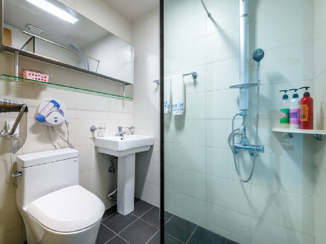 A동 디럭스 4층 12평