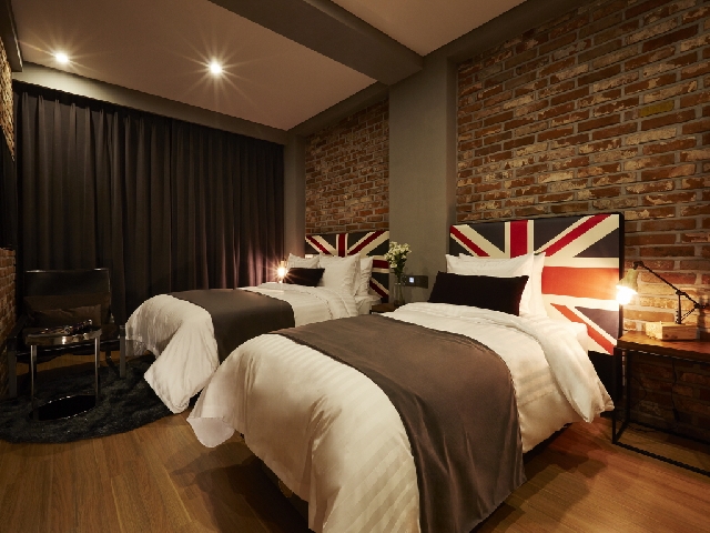 디럭스 트윈 (더블+싱글)