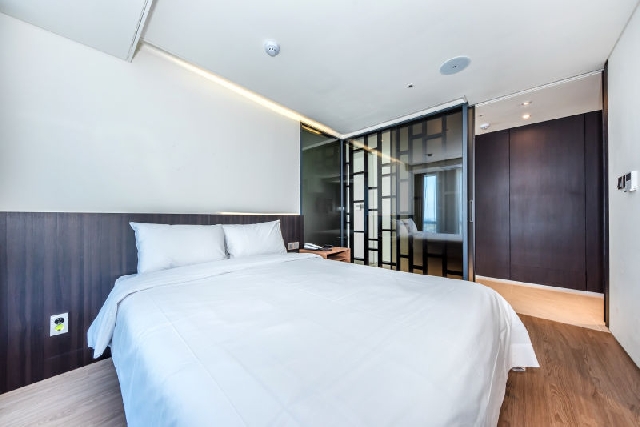 스위트 저층(3~5F)