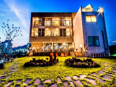 루시드엠리조트